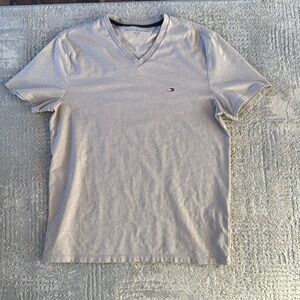 Tommy Hilfiger Men’s Medium V Neck